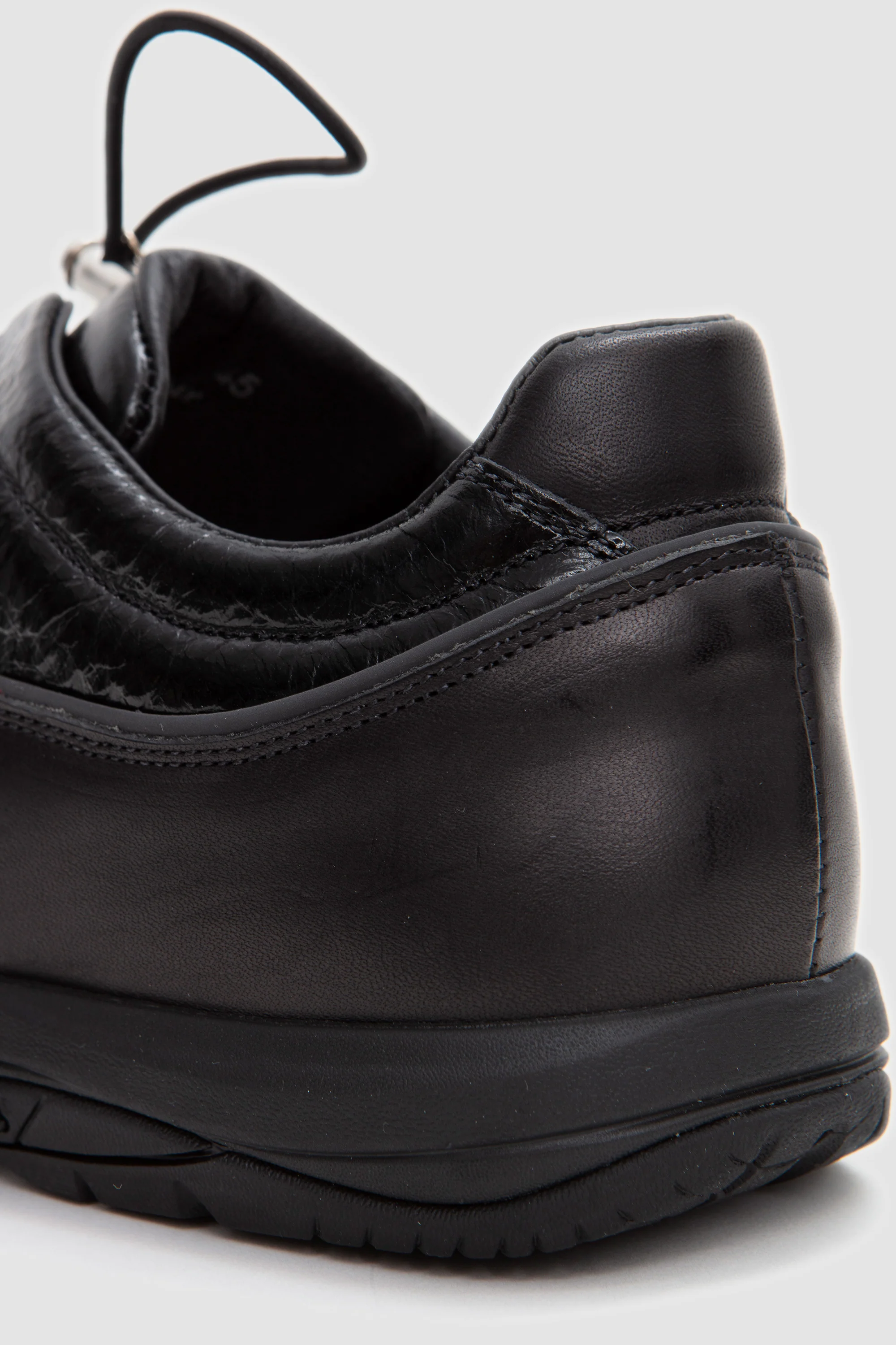 Licata Crackled Patent Leather W Black - Image 10