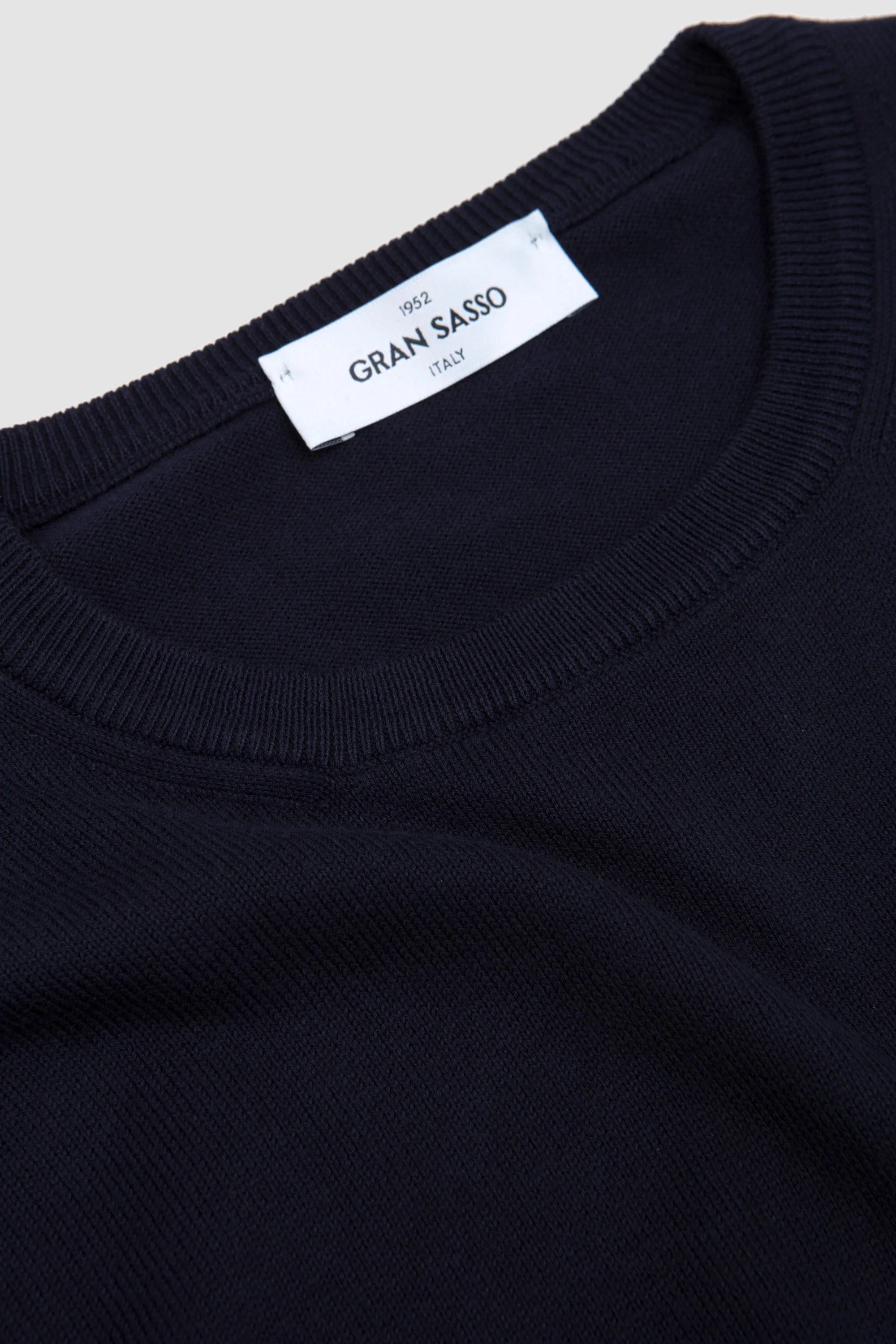 Egyption Cotton Crew Neck Sweater Navy - Image 3