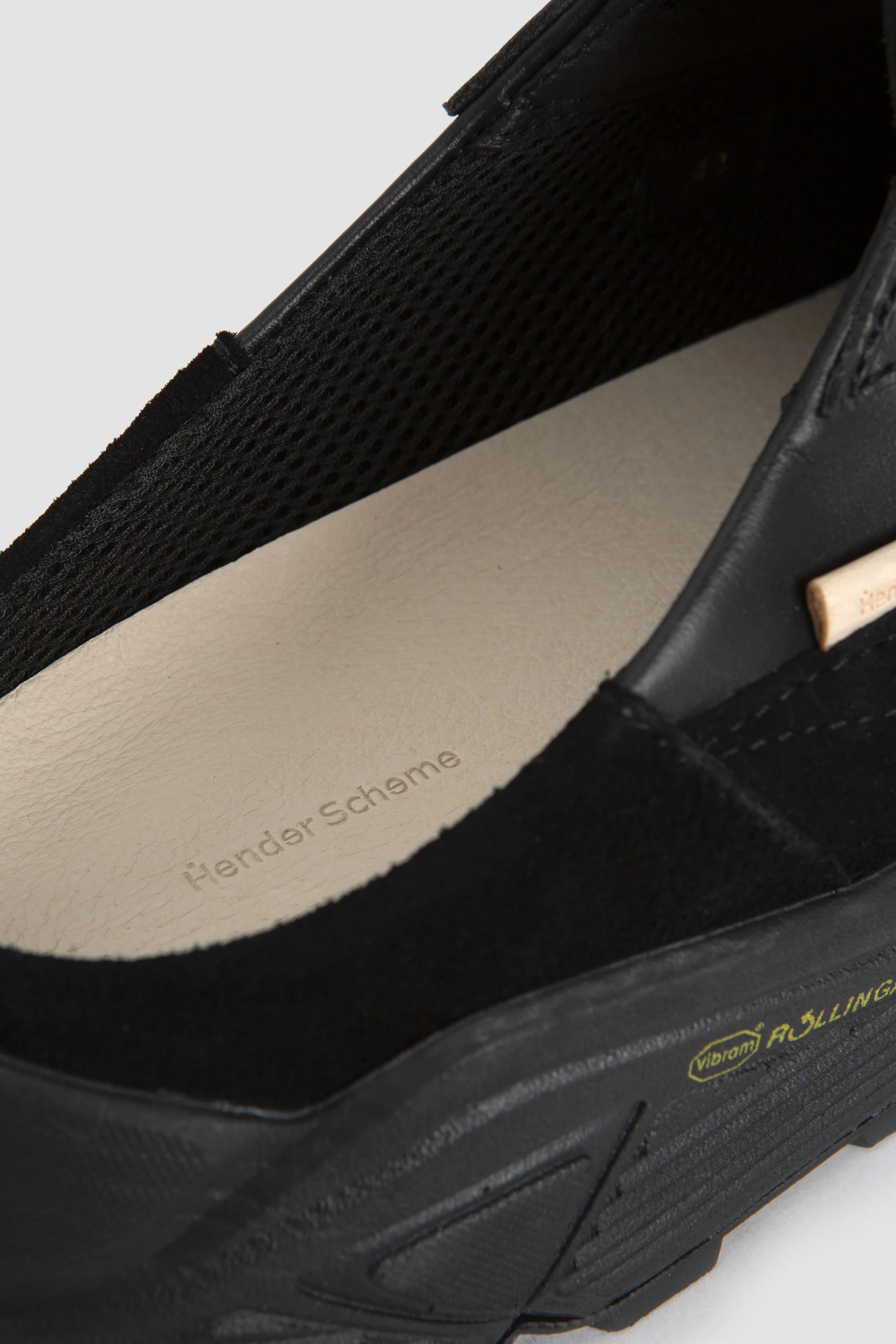 Polar Mule Black - Image 8