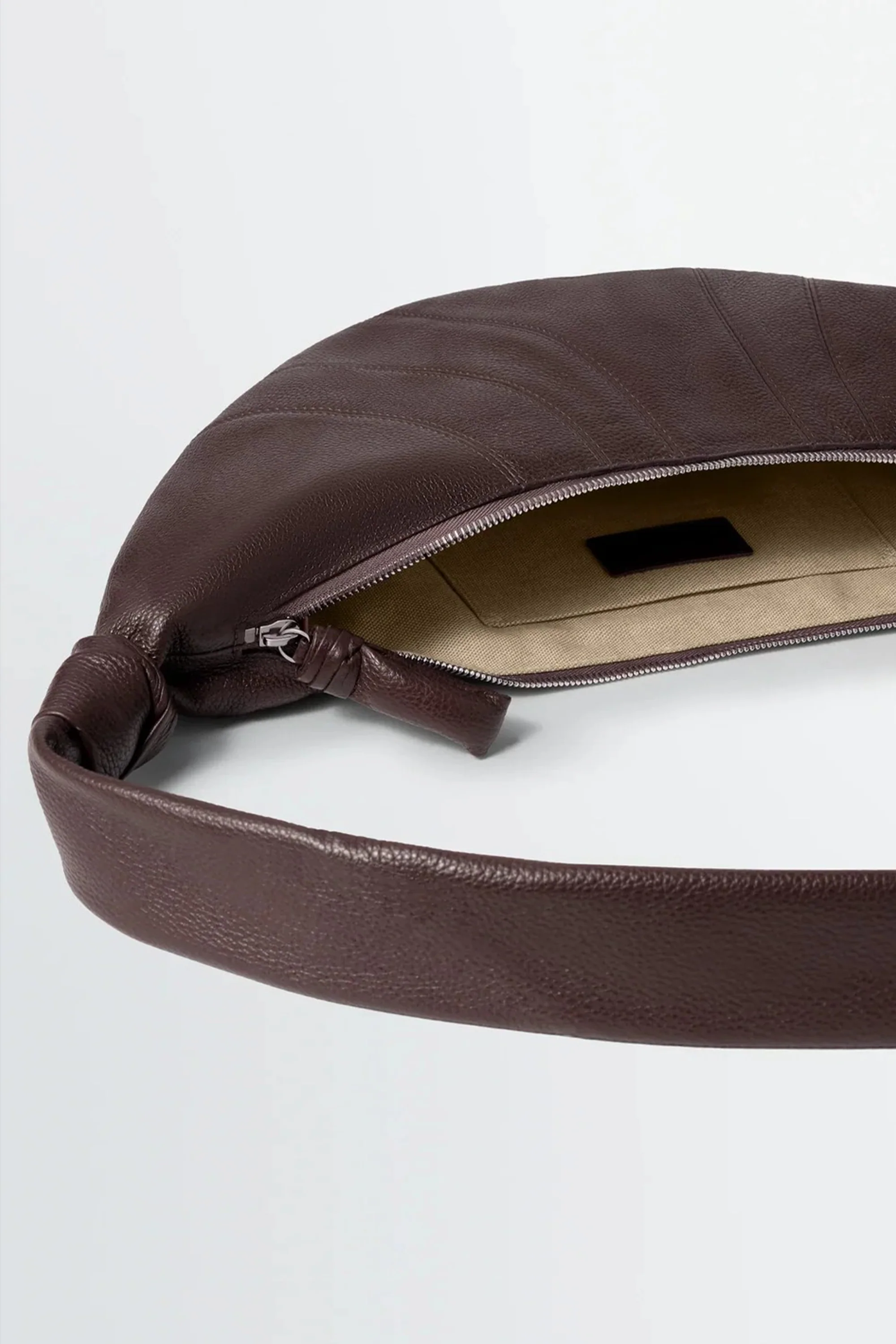 Medium Croissant Bag Tiramisu - Image 4