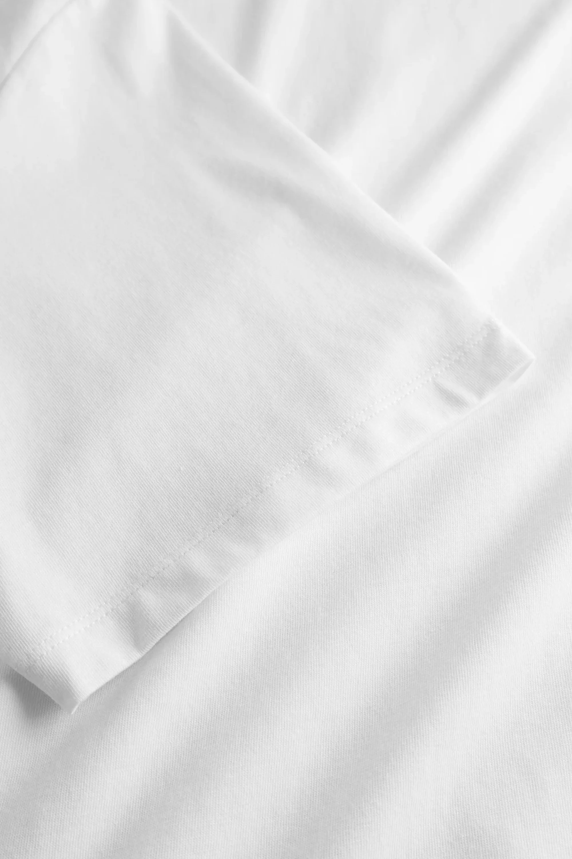 Knarrvik 37.5 Commuter T-Shirt White - Image 6