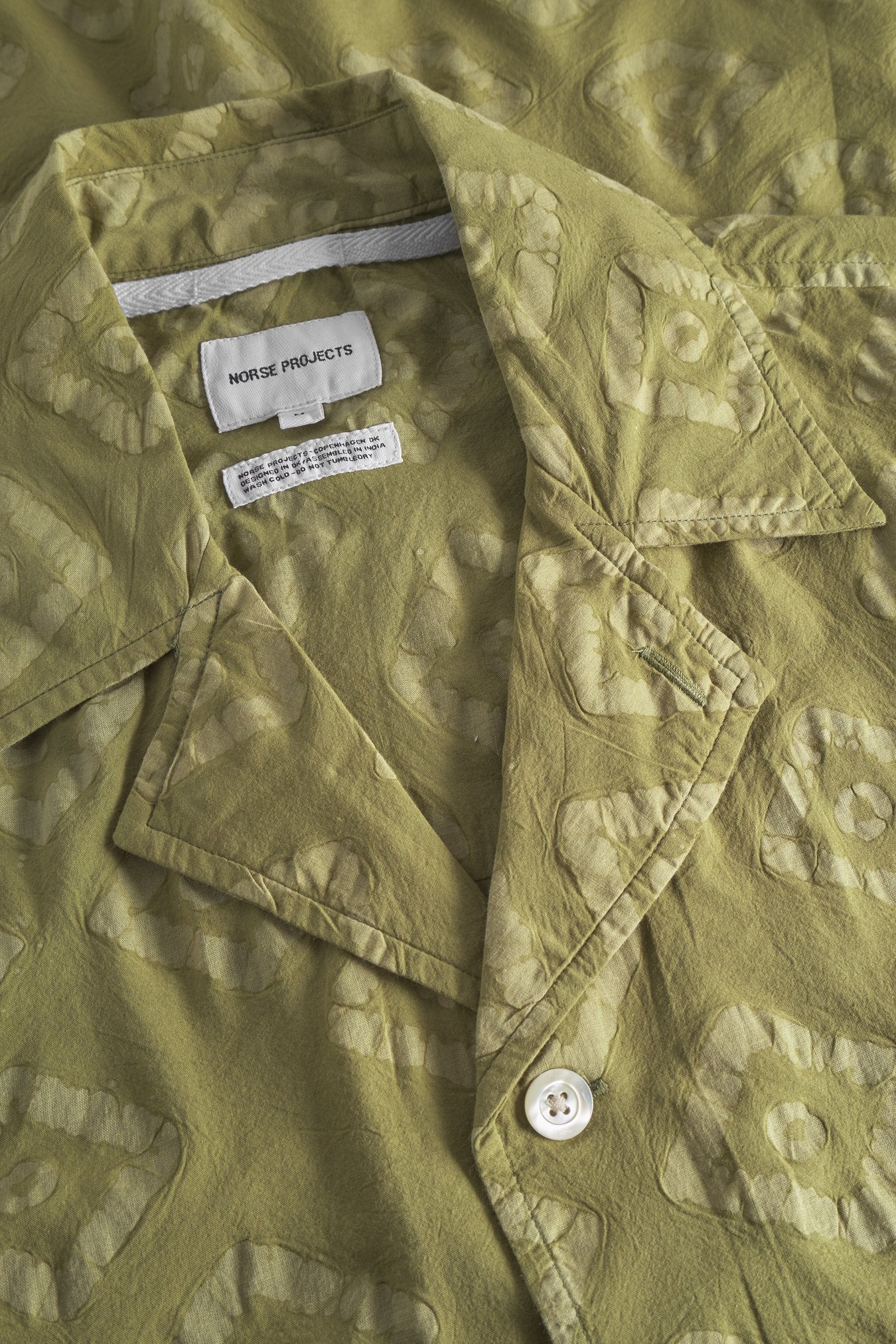 Mads Batik SS Shirt Moss Green - Image 4