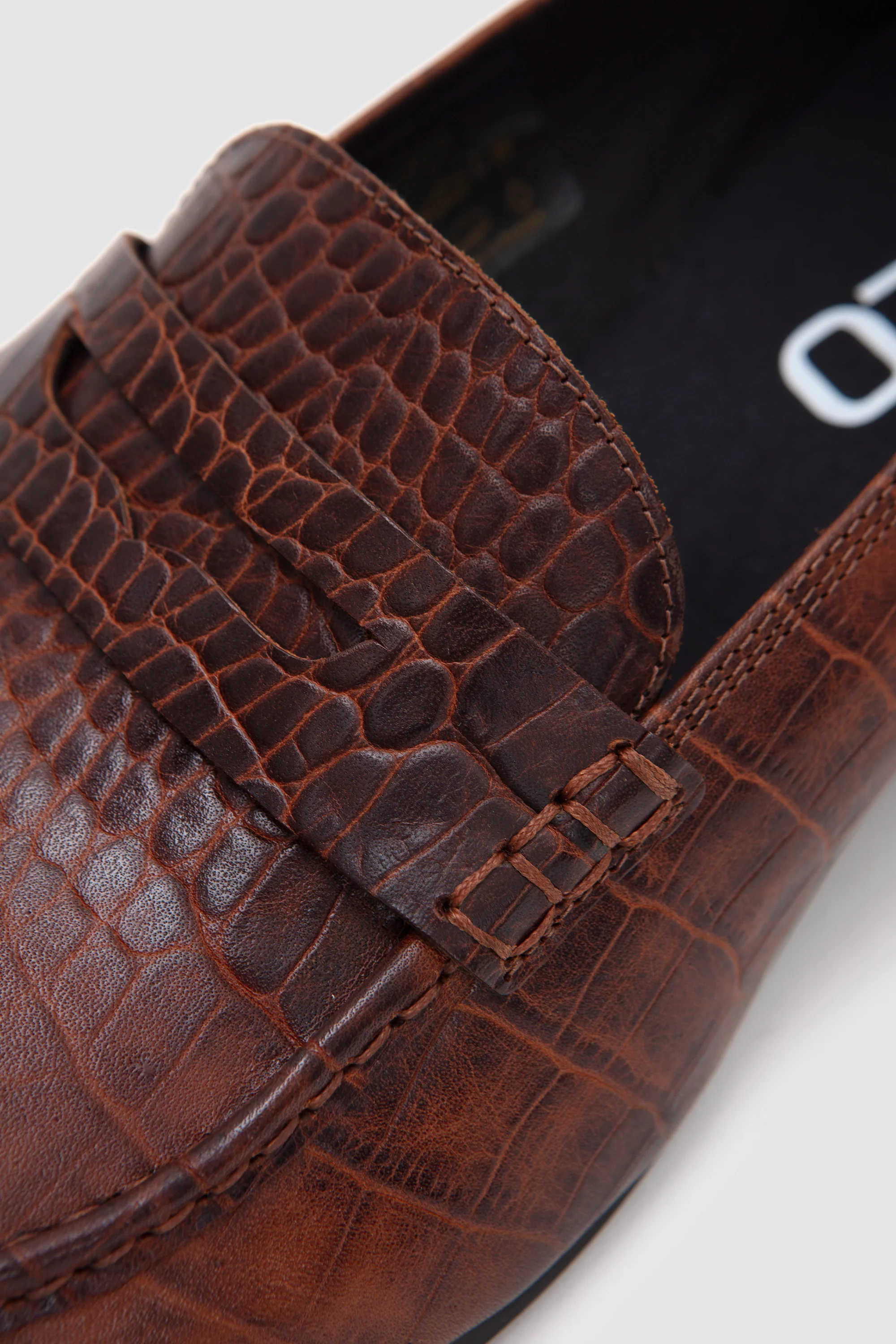 079 Mocassin Crocodile Mud Brown - Image 6