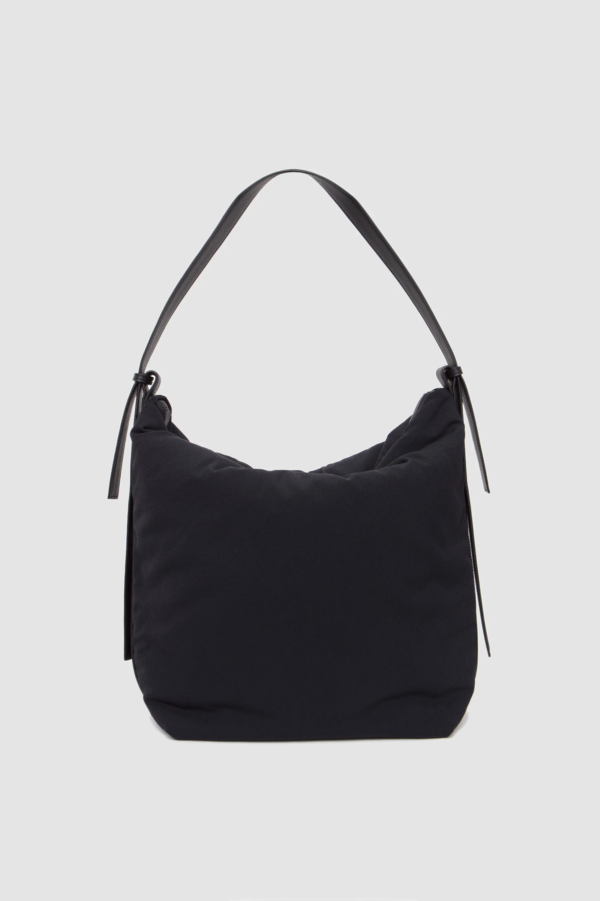 Airport Bag (M) Black - Image 2