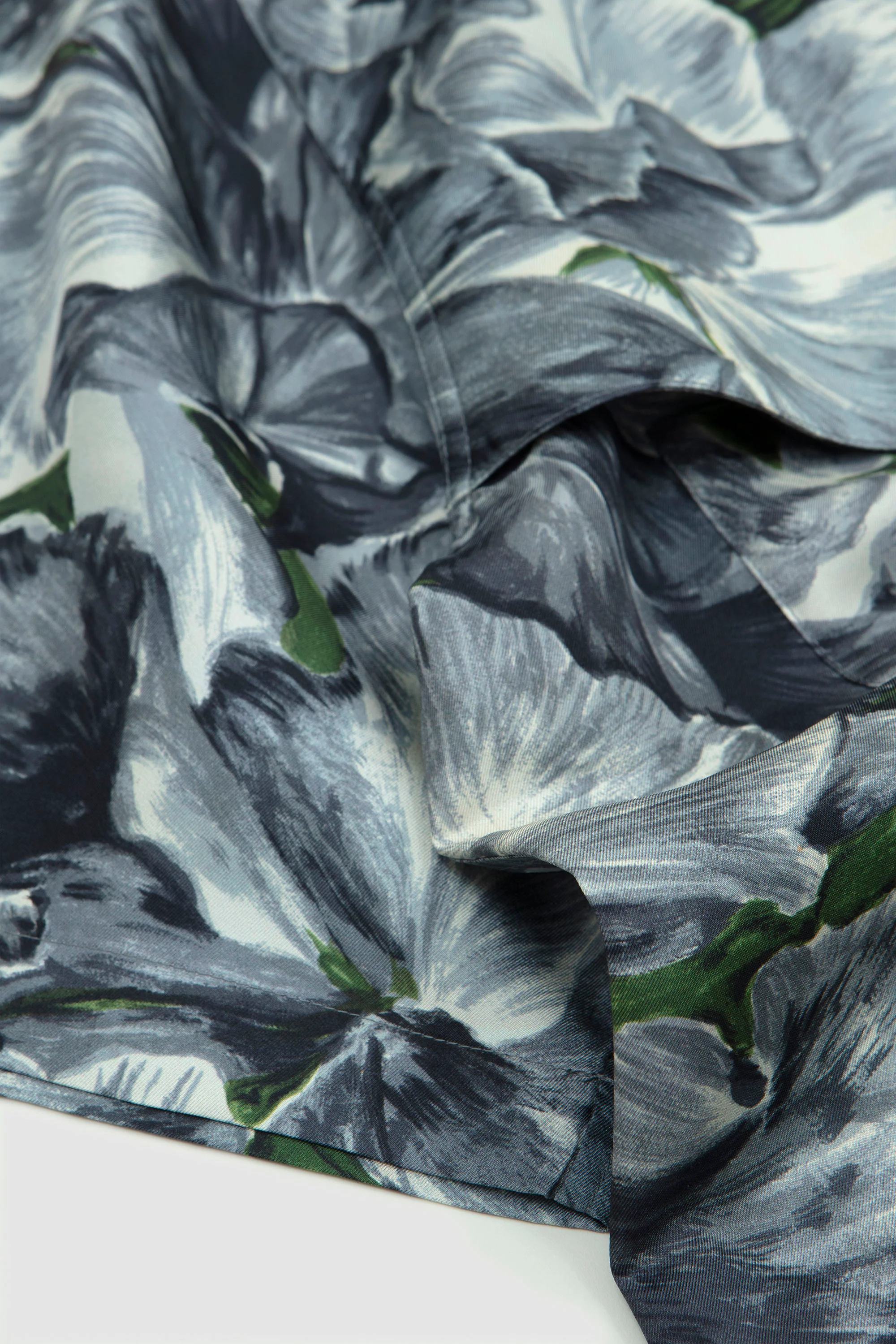 SS Silk Shirt AOP - Image 4