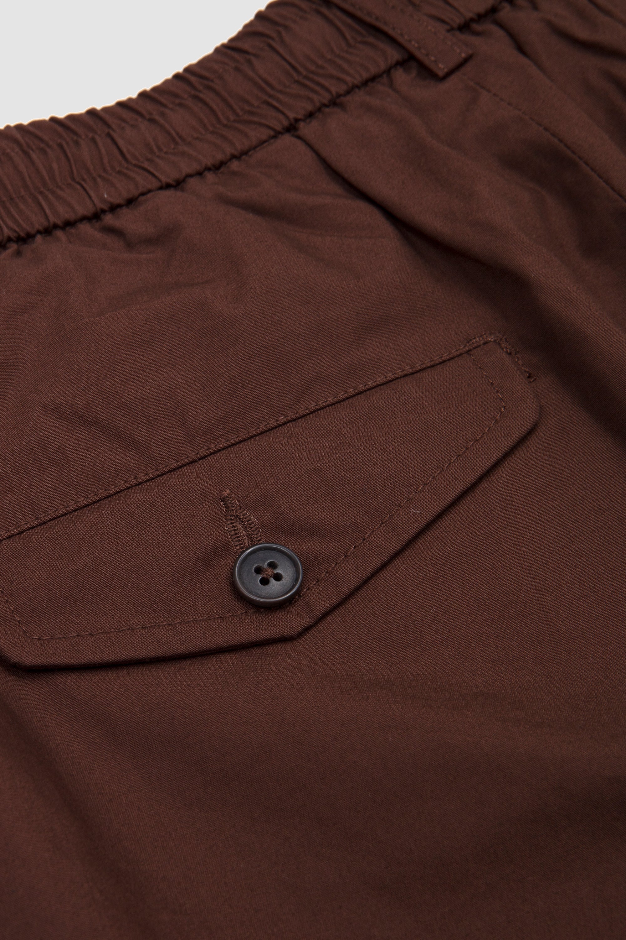 Pleated Track Short Peached Poplin Brown - Image 4