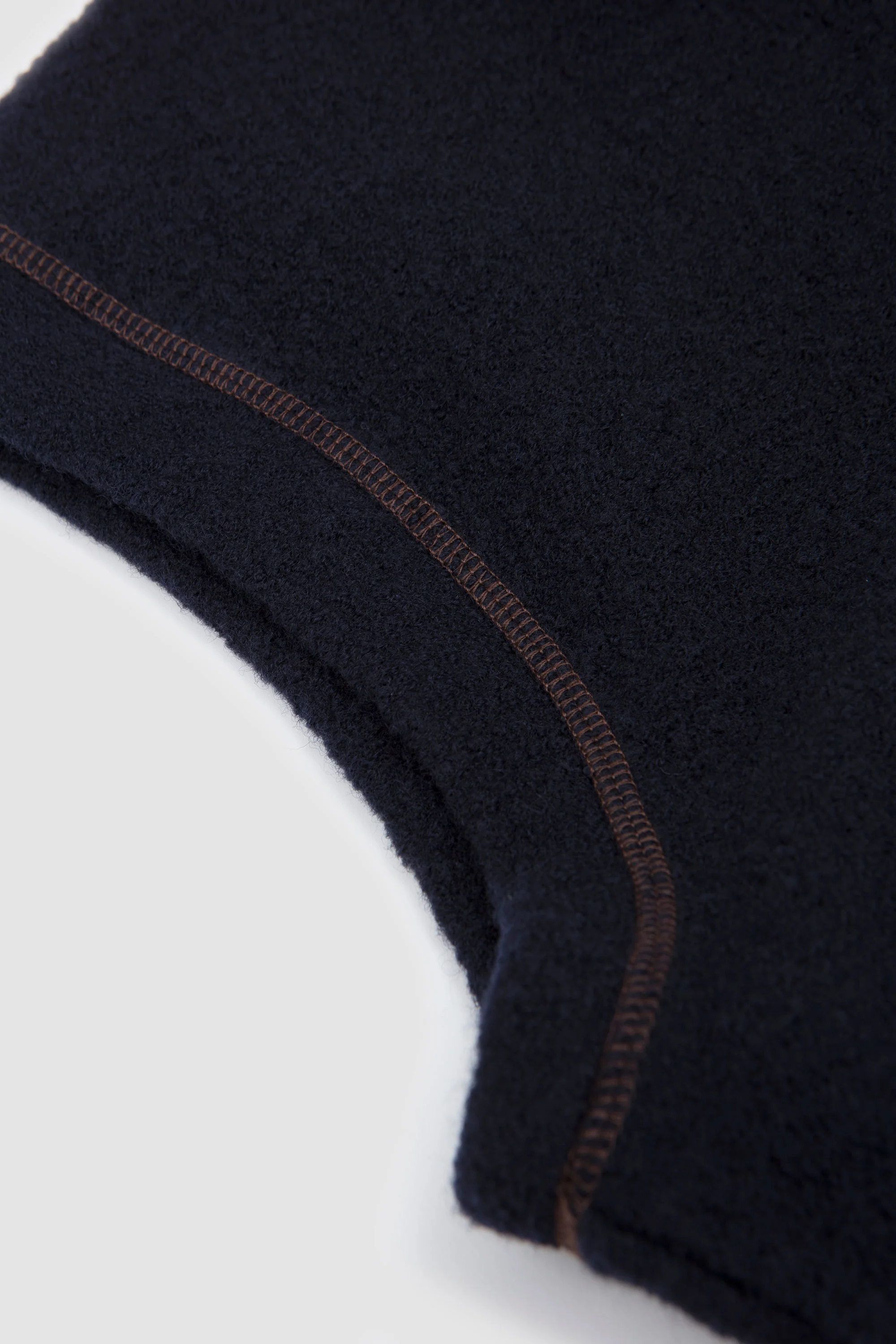October Vest Navy - Image 7